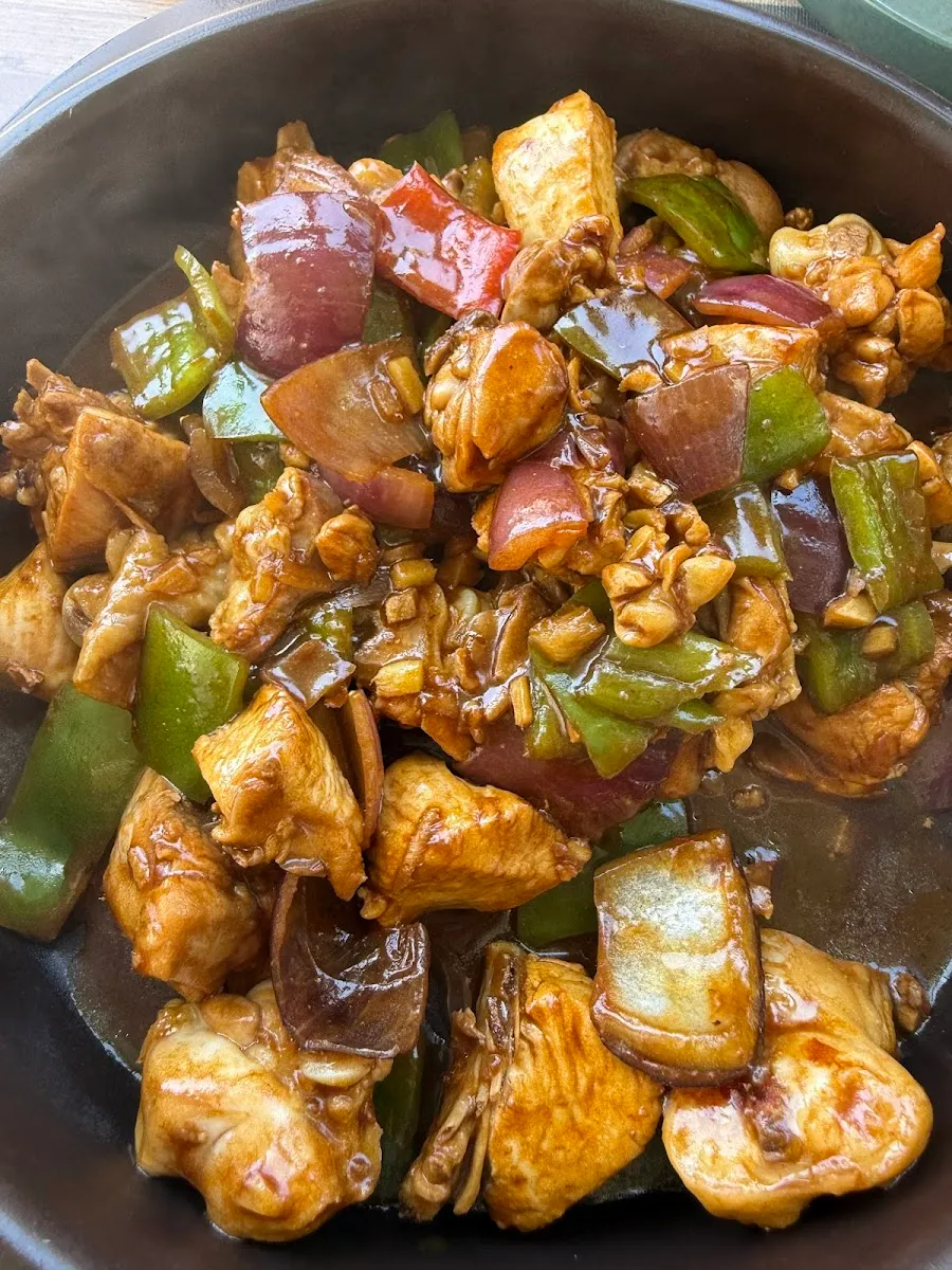 Stir-fried dish with chillies