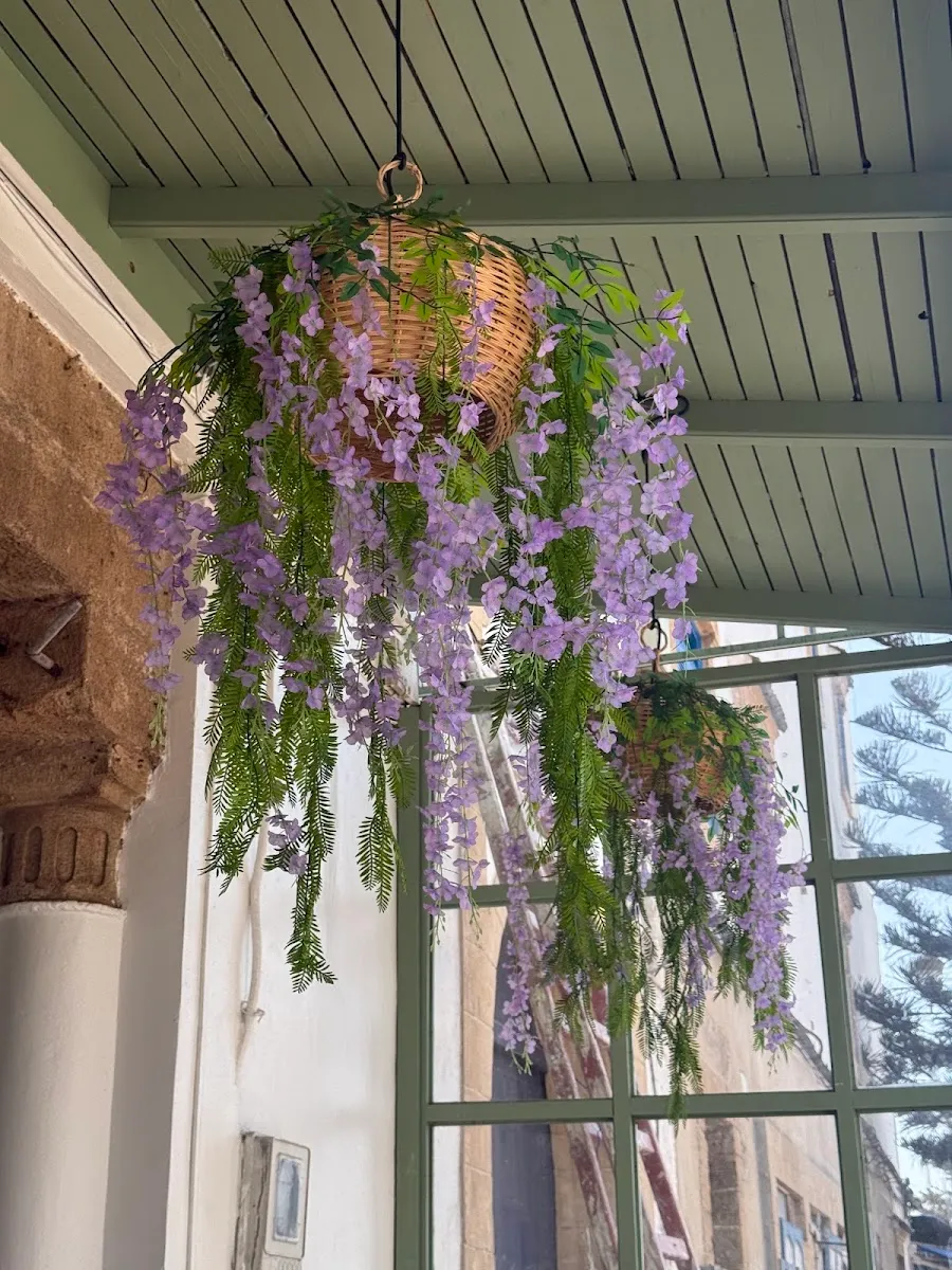 Hanging wisteria decoration detail